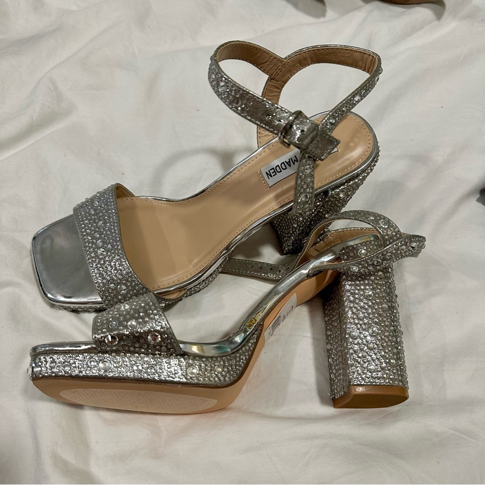 New Steve Madden Oleya Silver Rhinestone Glass Upper Sandal size 10 reg $149 - Picture 4 of 9